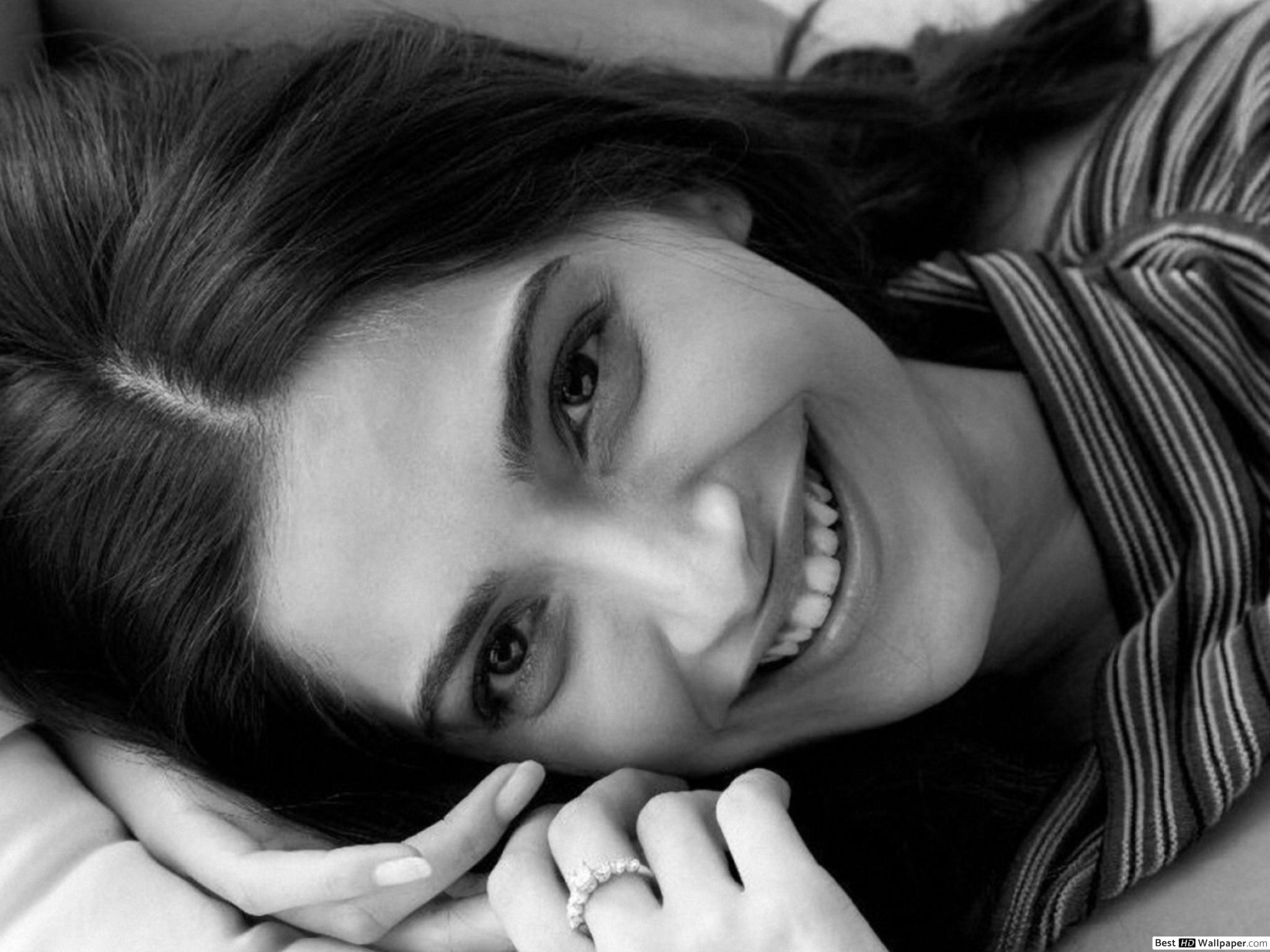 Sonam Kapoor Black And White - HD Wallpaper 