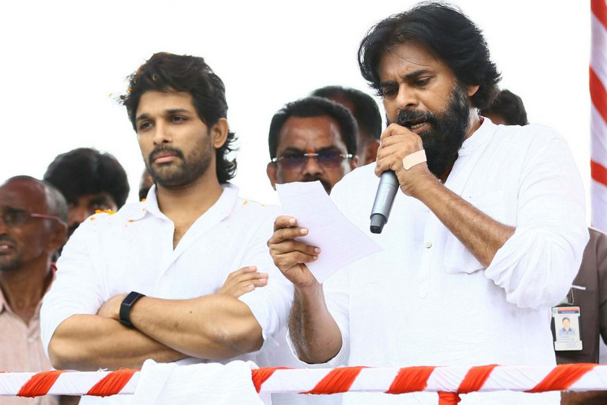 Allu Arjun And Jana Sena Party Chief Pawan Kalyan Share - Pawan Kalyan Allu Arjun Meet - HD Wallpaper 