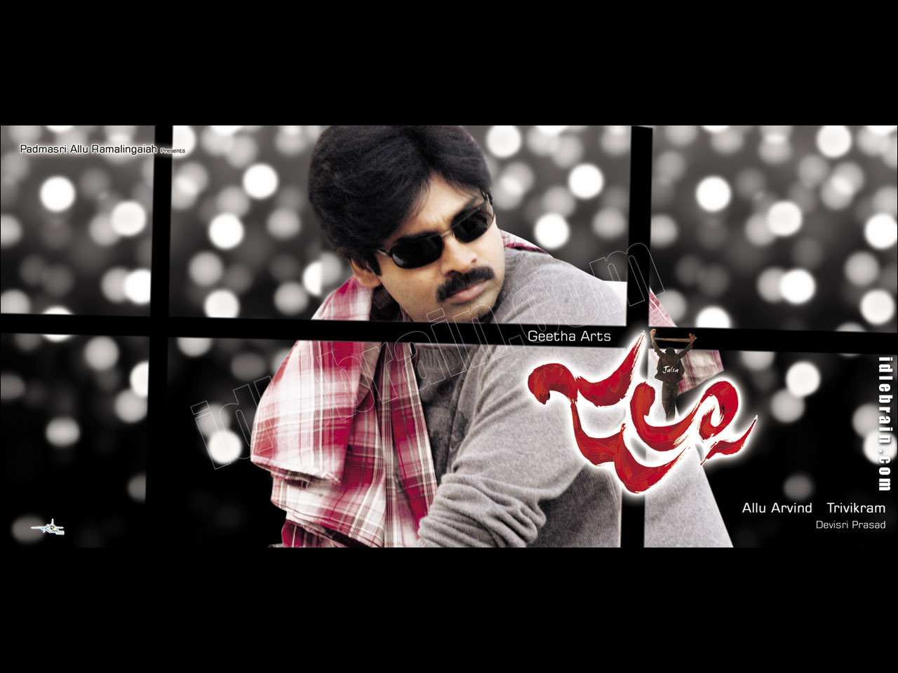 Jalsa - Pawan Kalyan In Jalsa - HD Wallpaper 