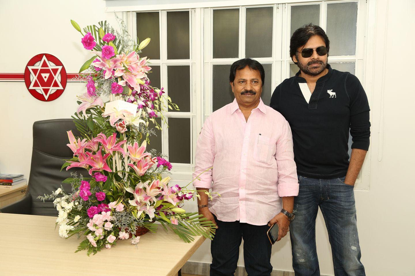 Jana Sena Party - HD Wallpaper 