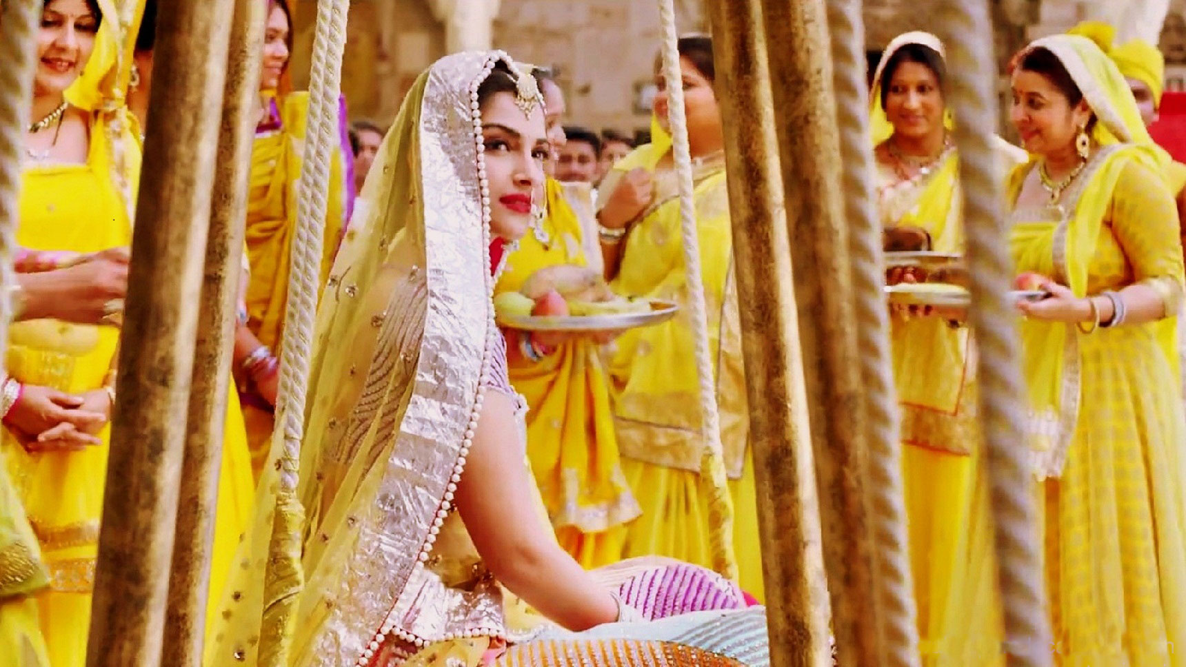 Prem Ratan Dhan Payo Sonam Kapoor Images - Sonam Kapoor For Prem Ratan Dhan Payo - HD Wallpaper 