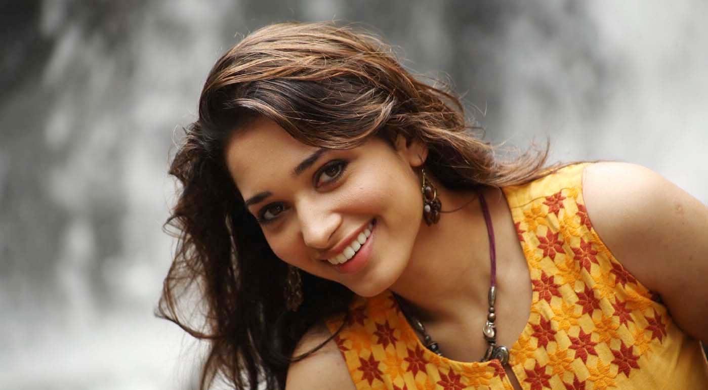 Tamanna Bhatia Beautiful Smile Best Free Wallpapers - Tamanna Hd Wallpapers 1080p - HD Wallpaper 