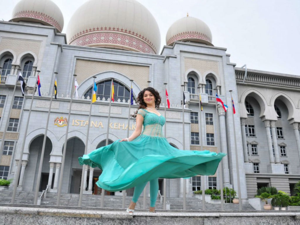 Tamannaah - Palace Of Justice - HD Wallpaper 