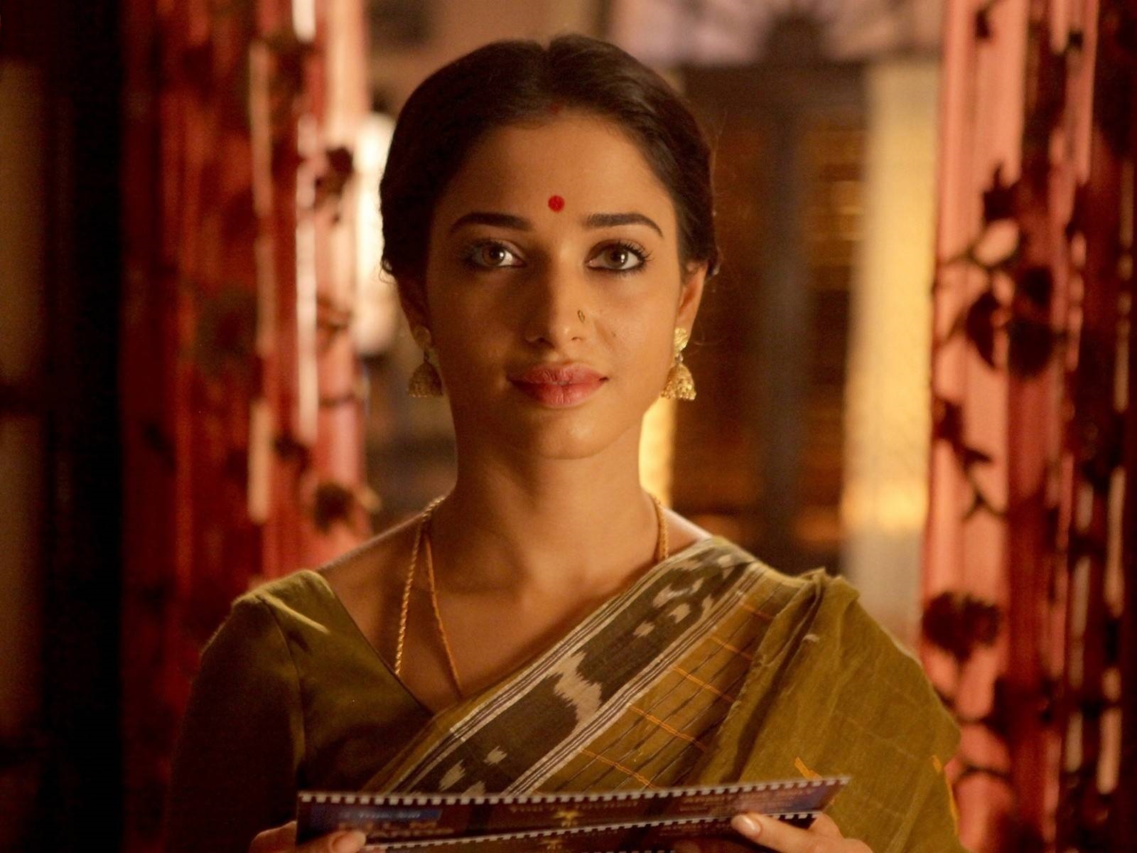 Tamanna Bhatia In Tutak Tutak Tutiya - HD Wallpaper 