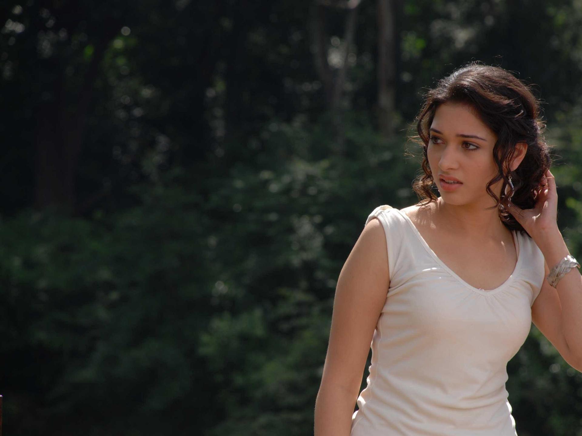 Gulzar Shayaris On Friends - HD Wallpaper 