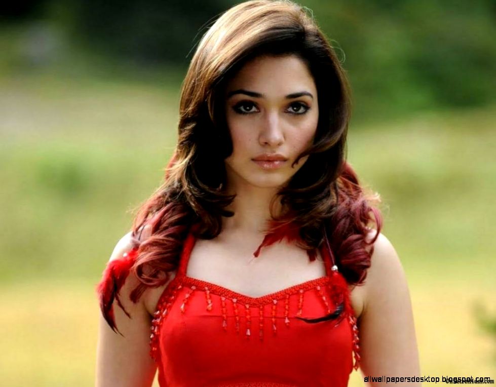 Tamannaah Bhatia Hd Wallpapers Hd Wallpapers Tab - Tamanna Bhatia Red Dress - HD Wallpaper 