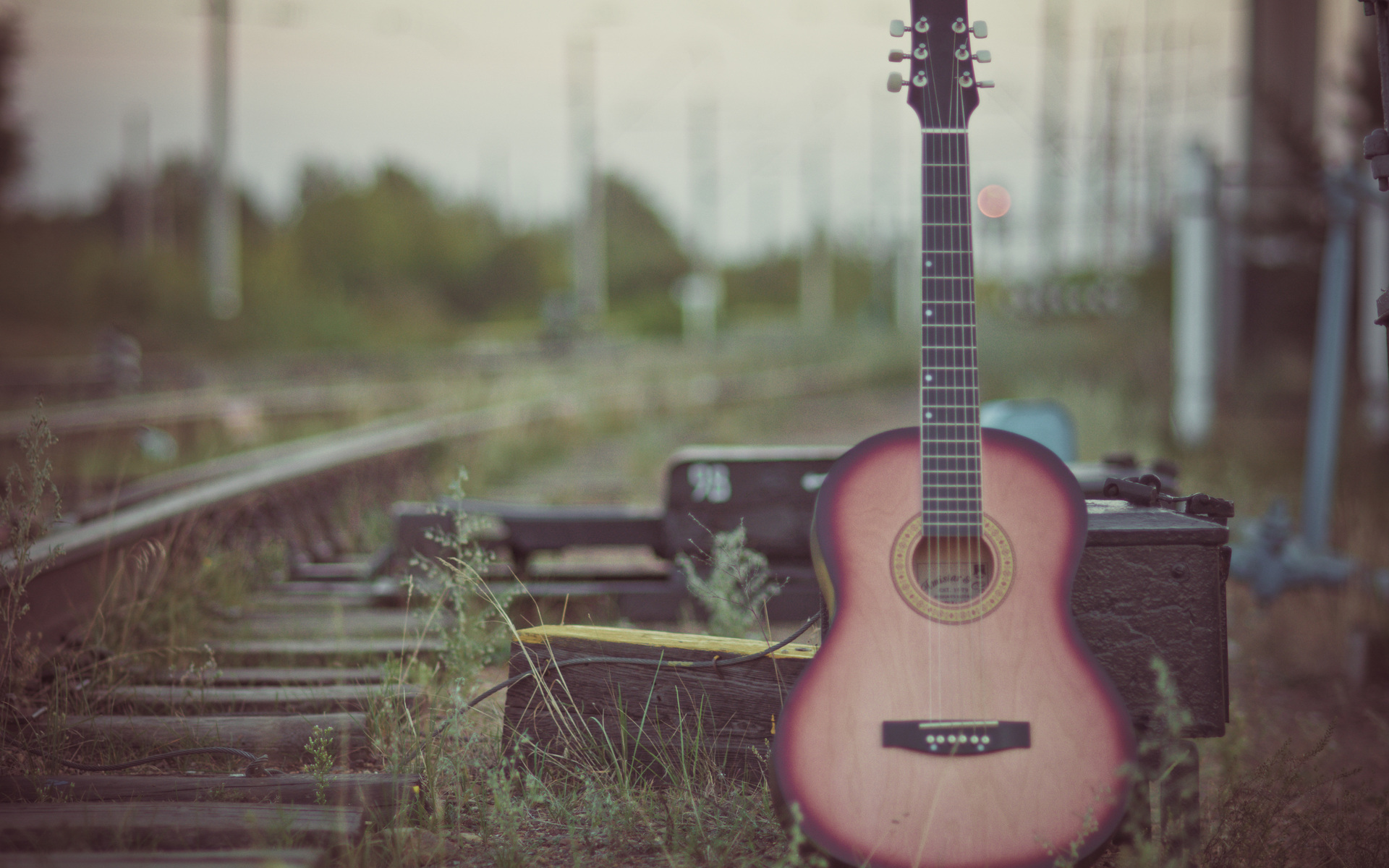 Guitar, Nature, Railway, Street, Blur Photo - Blur Nature Background Hd - HD Wallpaper 