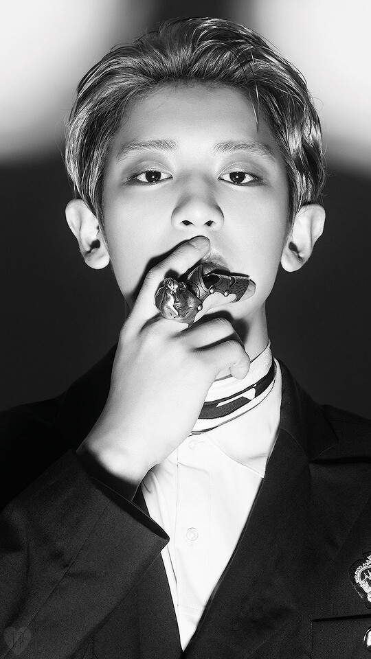 Chanyeol Wallpaper - Chanyeol Tempo - HD Wallpaper 