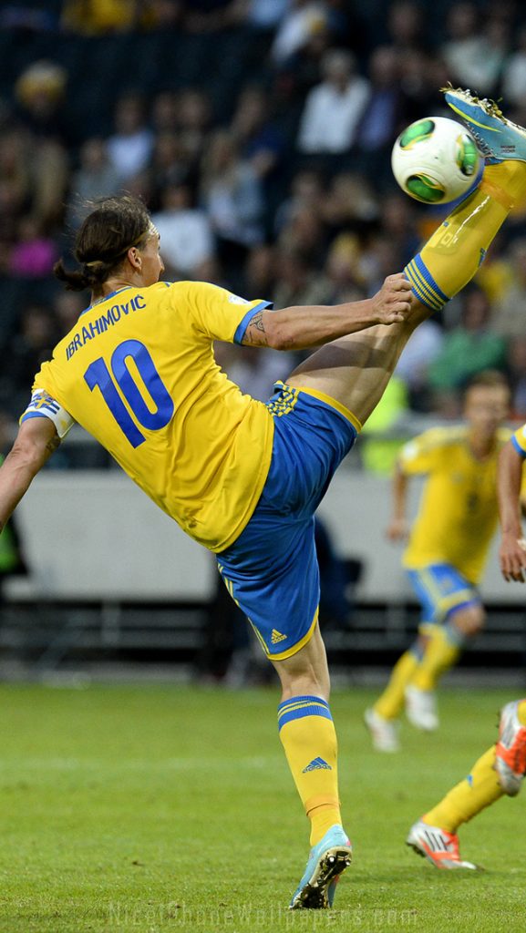Zlatan Ibrahimovic Sweden Psg Soccer Football Pic Hwb110672 - HD Wallpaper 