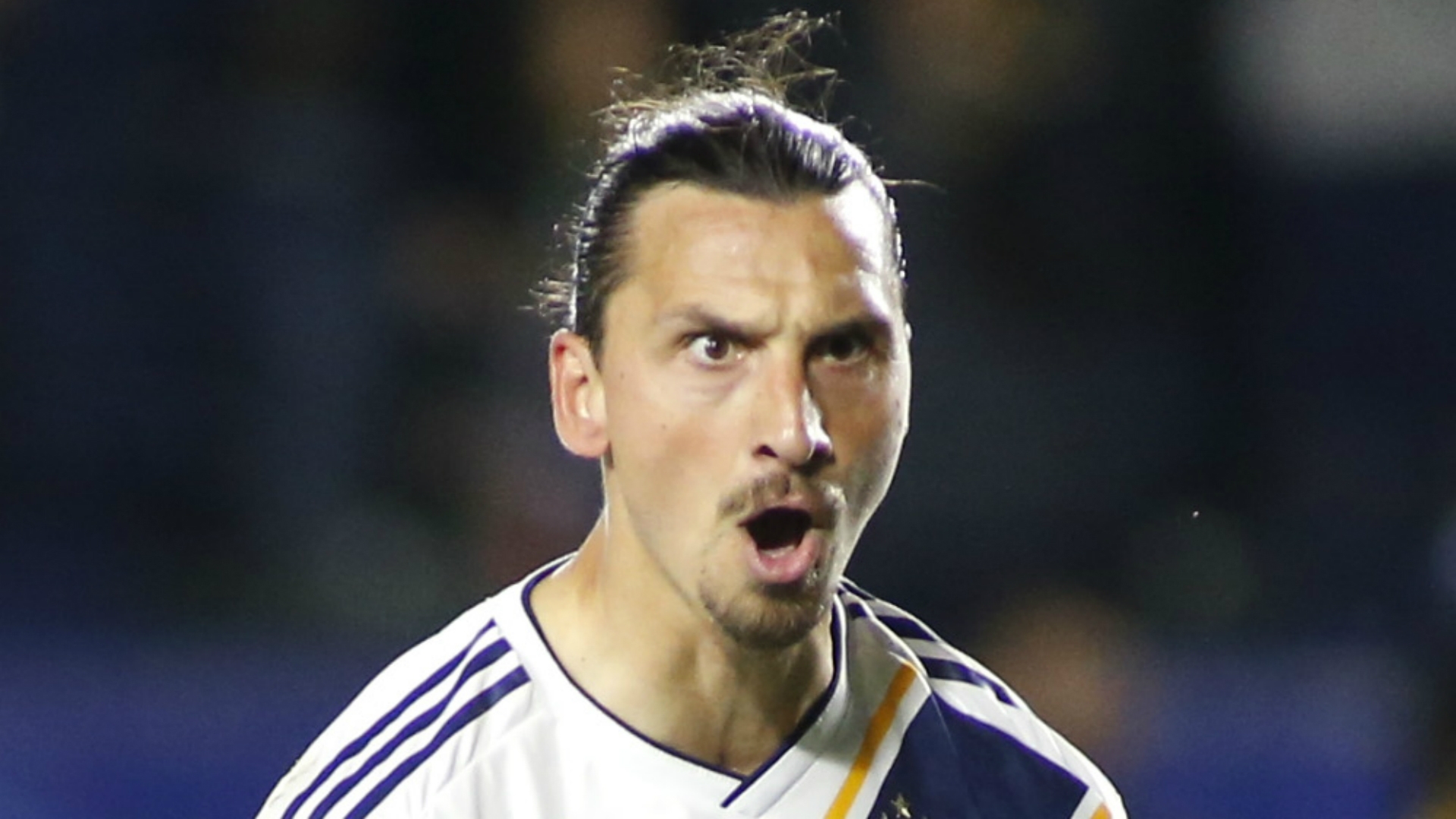 La Galaxy Striker Zlatan Ibrahimovic - Ibrahimovic Ing - HD Wallpaper 