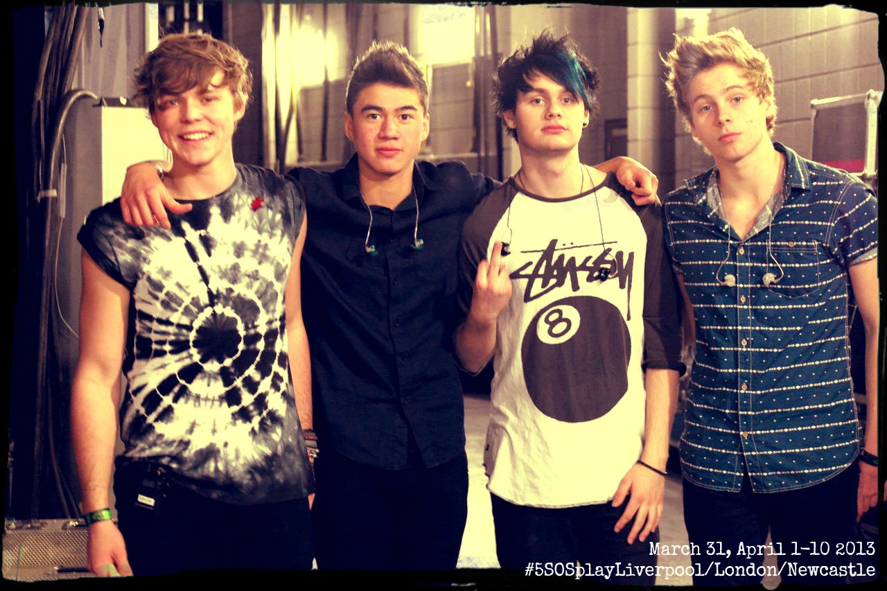 Leader Of 5sos - HD Wallpaper 