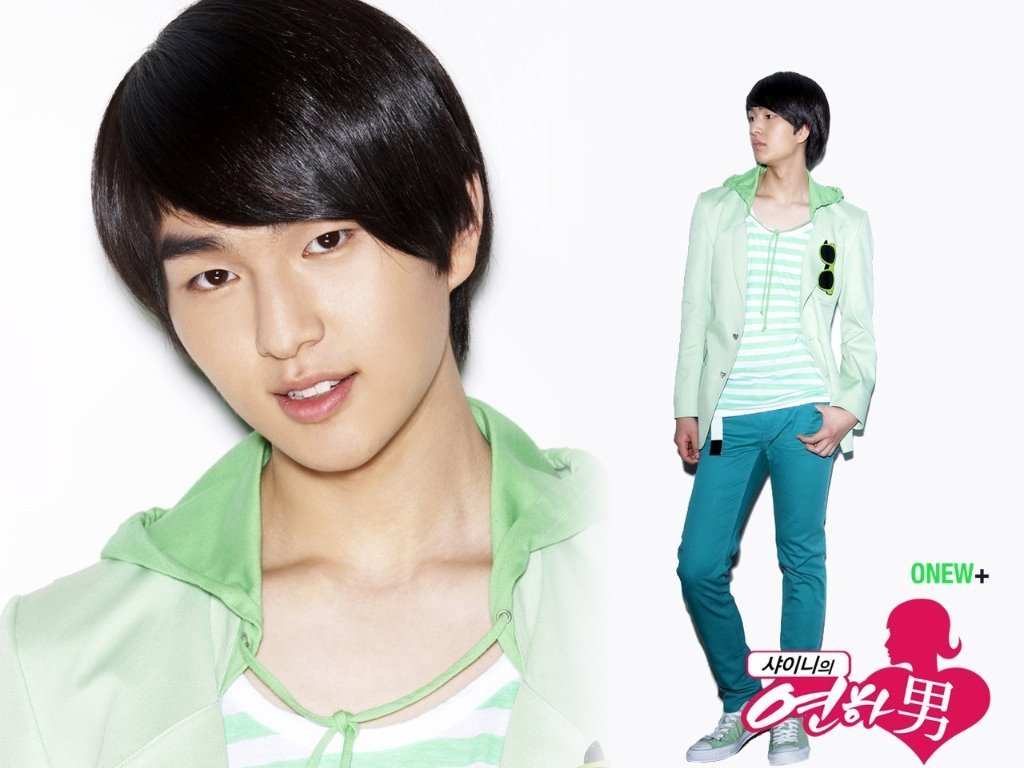 Shinee - Kpop Boy Colorful Outfits - HD Wallpaper 