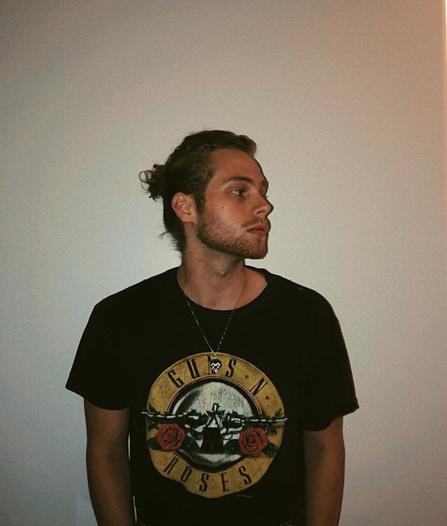 Room Decor, 5 Seconds Of Summer And Aesthetic - Luke Hemmings Man Bun - HD Wallpaper 