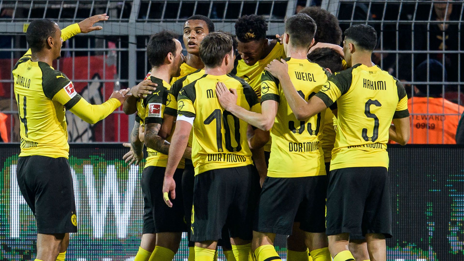 Borussia Dortmund 3 Bayer Leverkusen - Borussia Dortmund - HD Wallpaper 