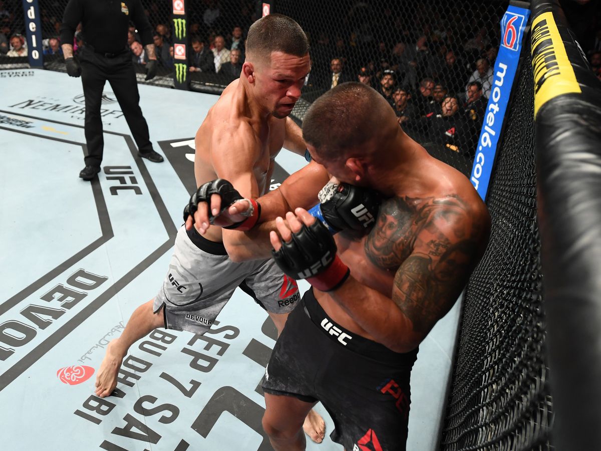 Nate Diaz Anthony Pettis Fight - HD Wallpaper 