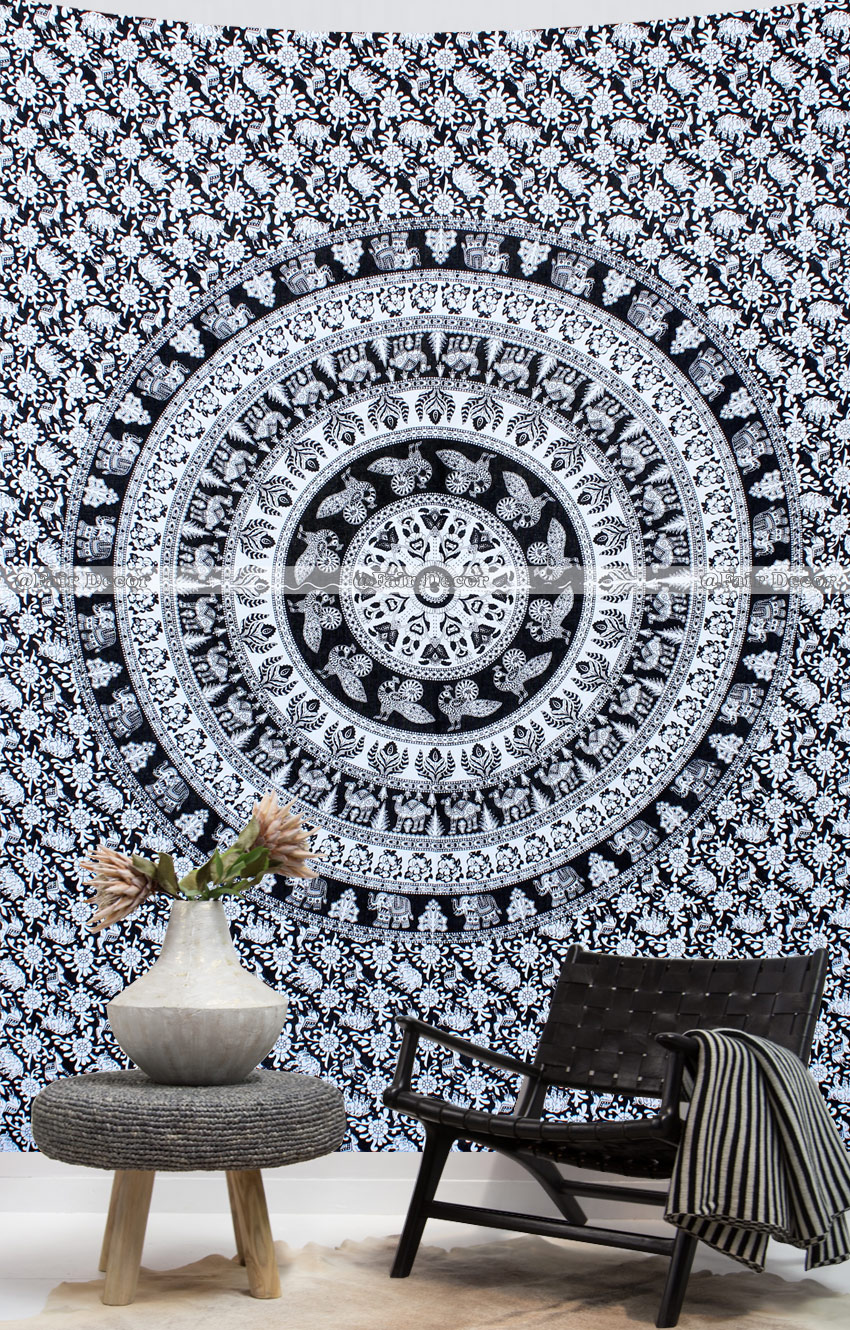 Purple Tie Dye Elephant Tapestry - HD Wallpaper 