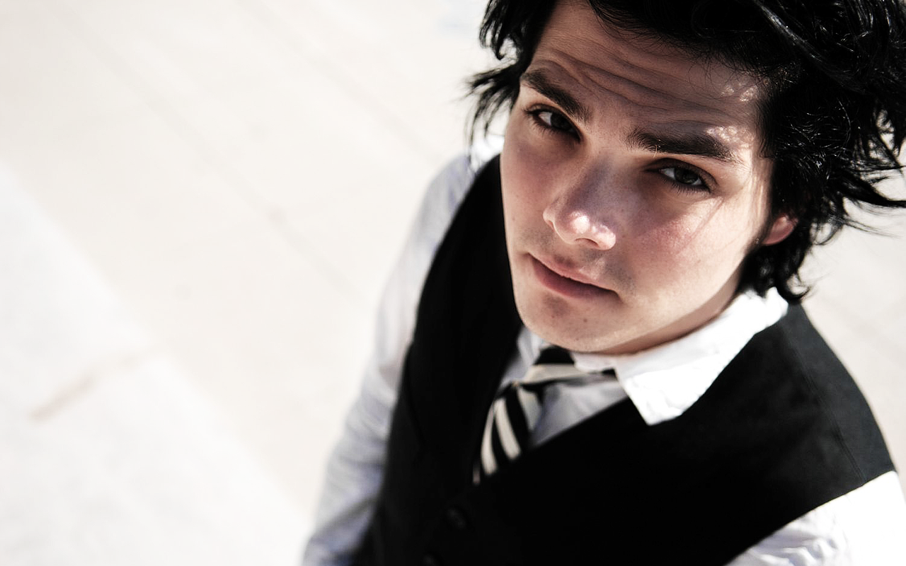 My Chemical Romance Gerald Way - HD Wallpaper 