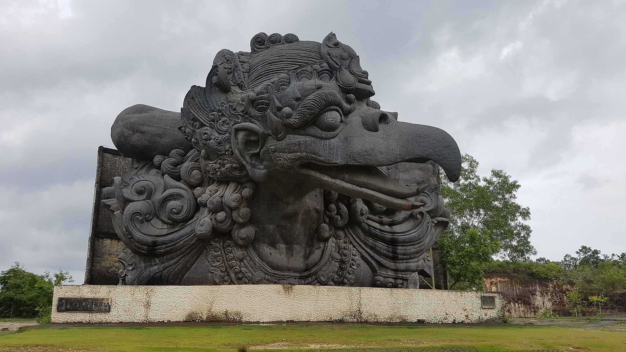Garuda Wisnu Kencana - HD Wallpaper 