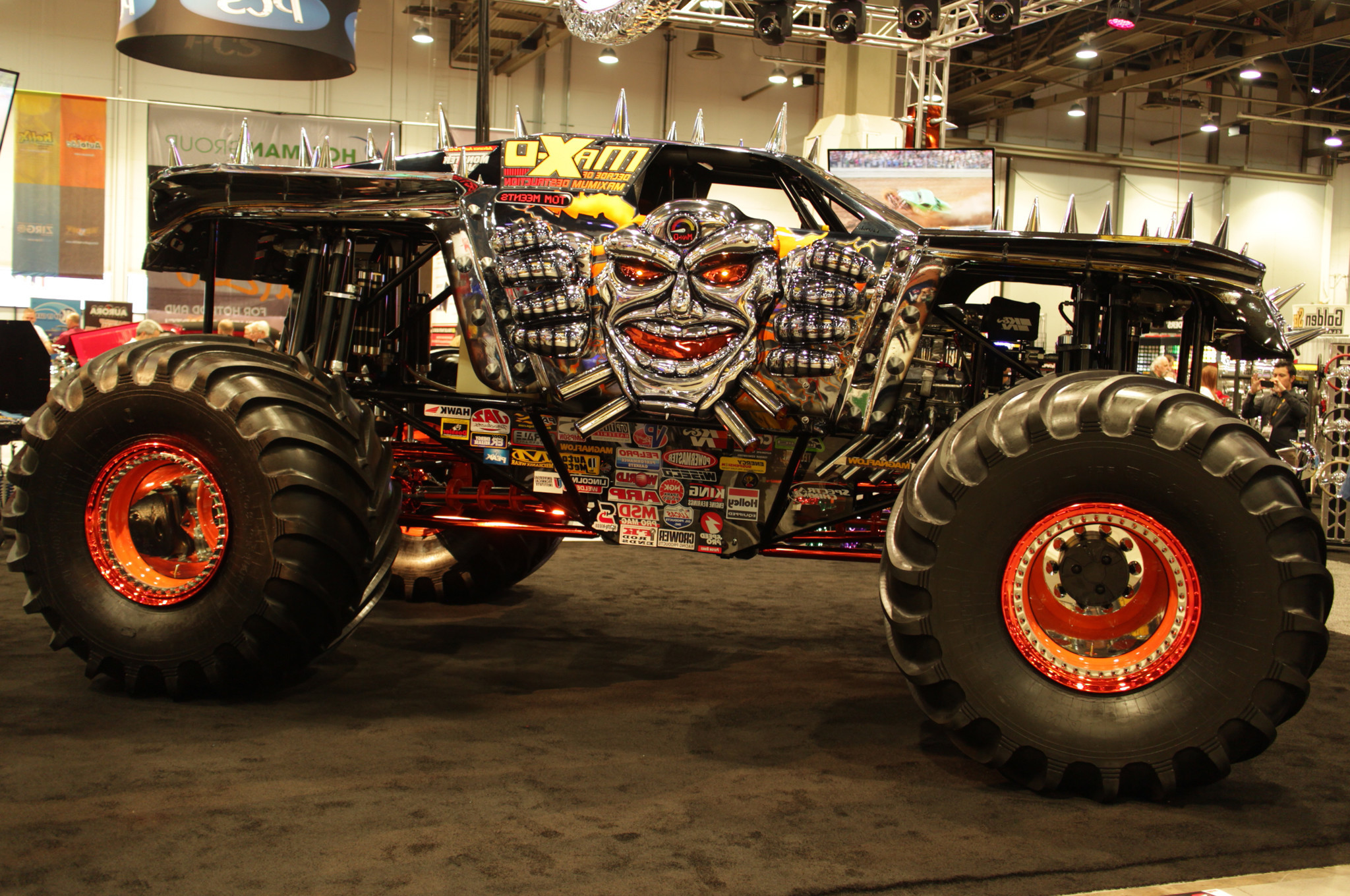 2048x1360, 
 Data Id 285236 
 Data Src /walls/full/c/0/6/285236 - Monster Truck Wallpaper Hd - HD Wallpaper 