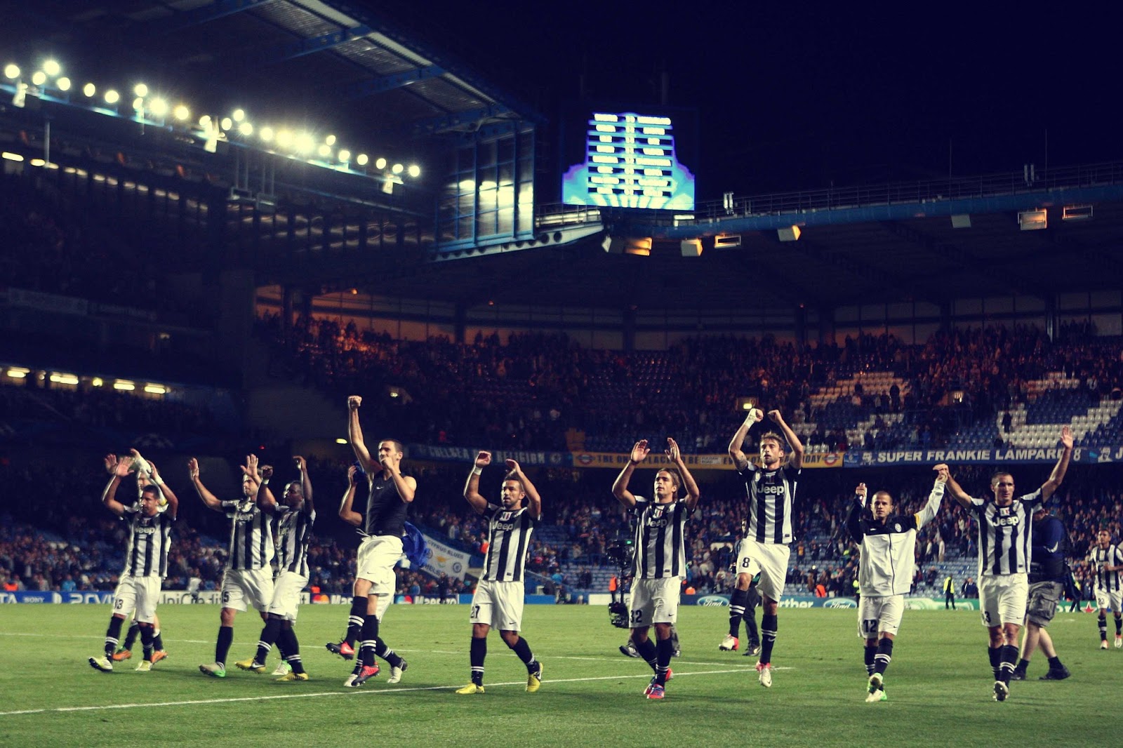 Juventus Team Wallpapers - Soccer-specific Stadium - HD Wallpaper 