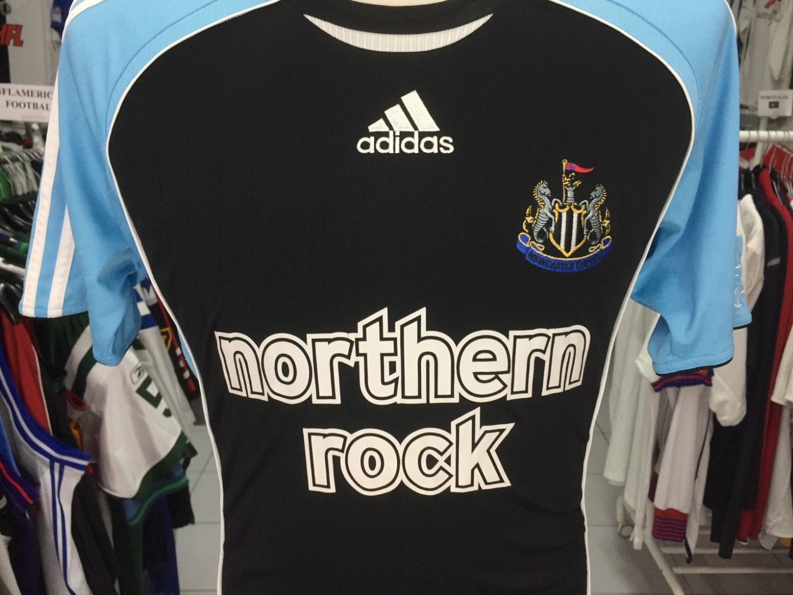 Newcastle United Past Shirt - HD Wallpaper 