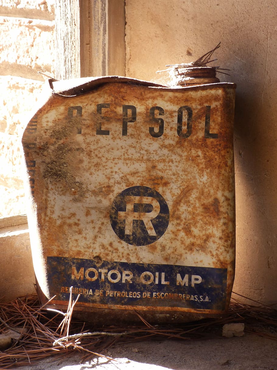 Can, Design, Engine Oil, Repsol, Old, Rusty, Vintage, - Plechovka Motorový Olej - HD Wallpaper 