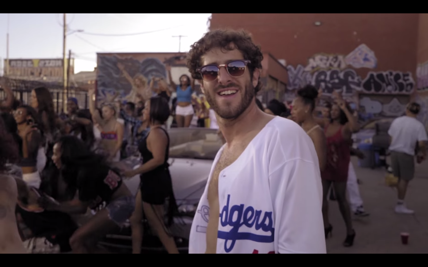 Crowd - HD Wallpaper 