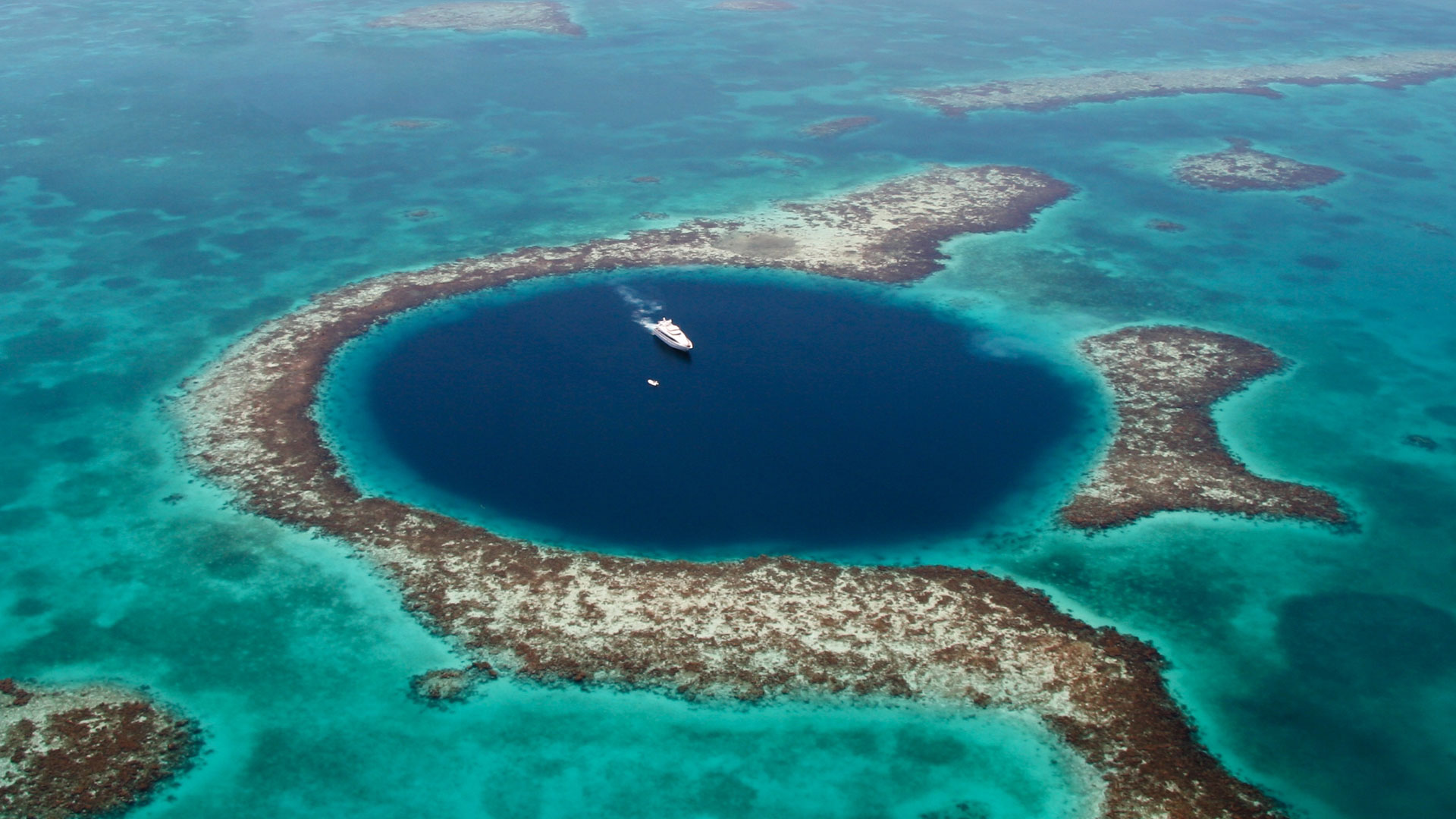 Great Blue Hole Wallpaper Hd - HD Wallpaper 