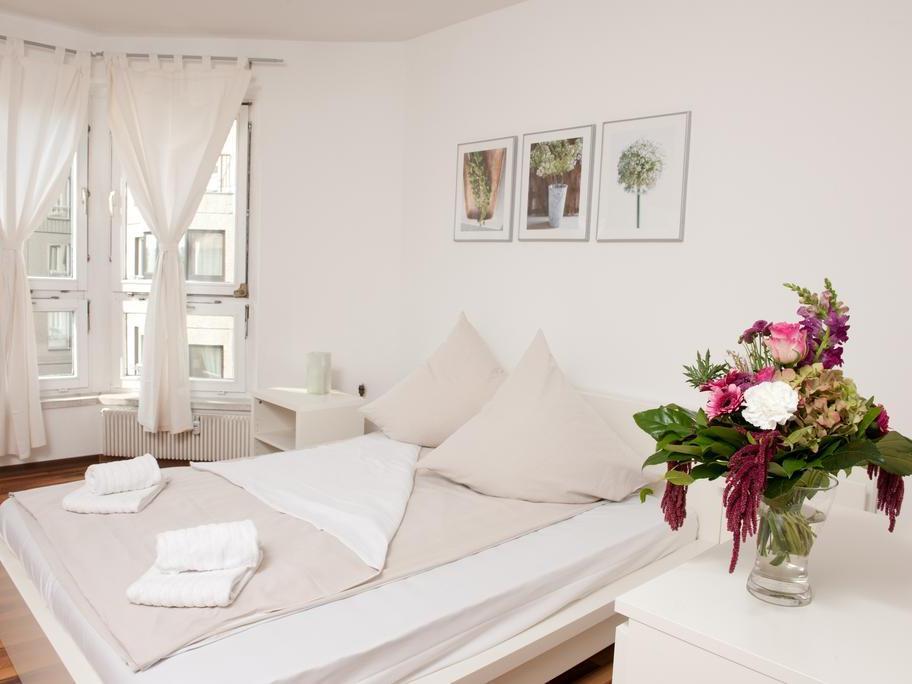 Apartments At Brandenburg Gate - HD Wallpaper 