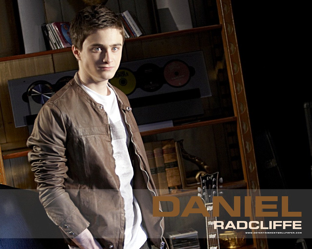 Daniel Radcliffe Wallpapers 2011 - HD Wallpaper 
