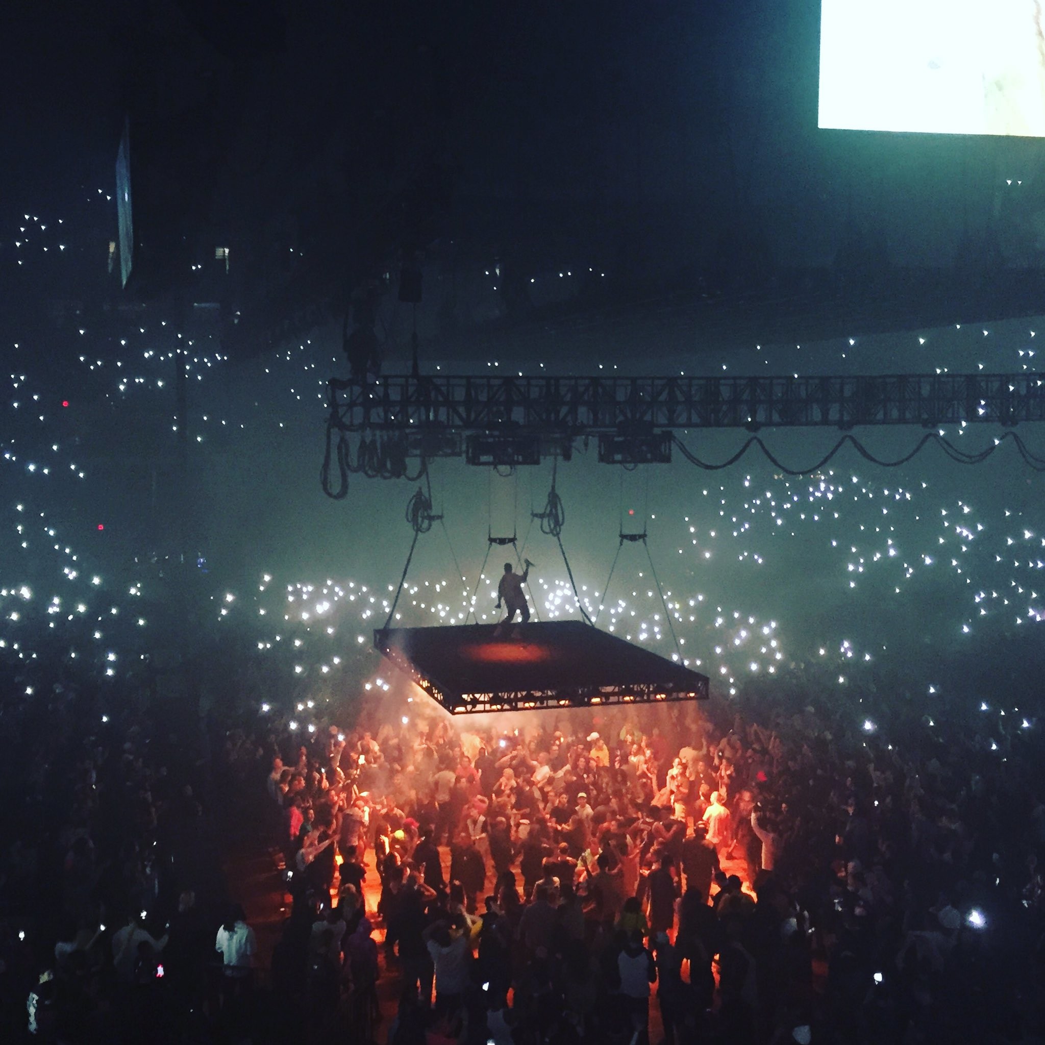 Kanye West Saint Pablo Tour 2016 
 Data-src - Kanye West Wallpaper 4k - HD Wallpaper 