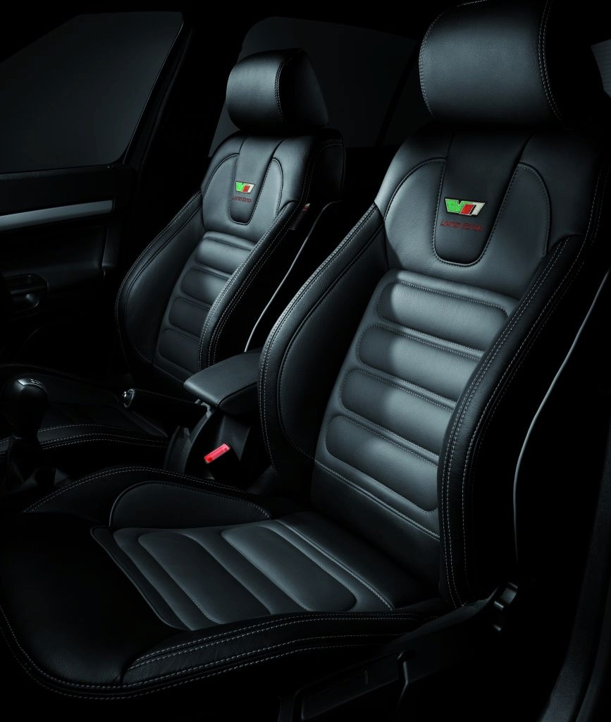 43486 Skoda Octavia Vrs Limited Edition - Skoda Octavia Vrs Limited Edition - HD Wallpaper 