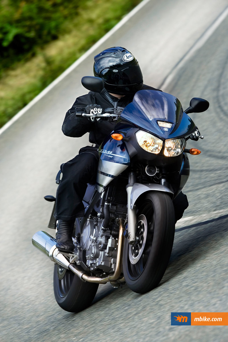 2006 Yamaha Tdm - Yamaha Tdm 900 - HD Wallpaper 