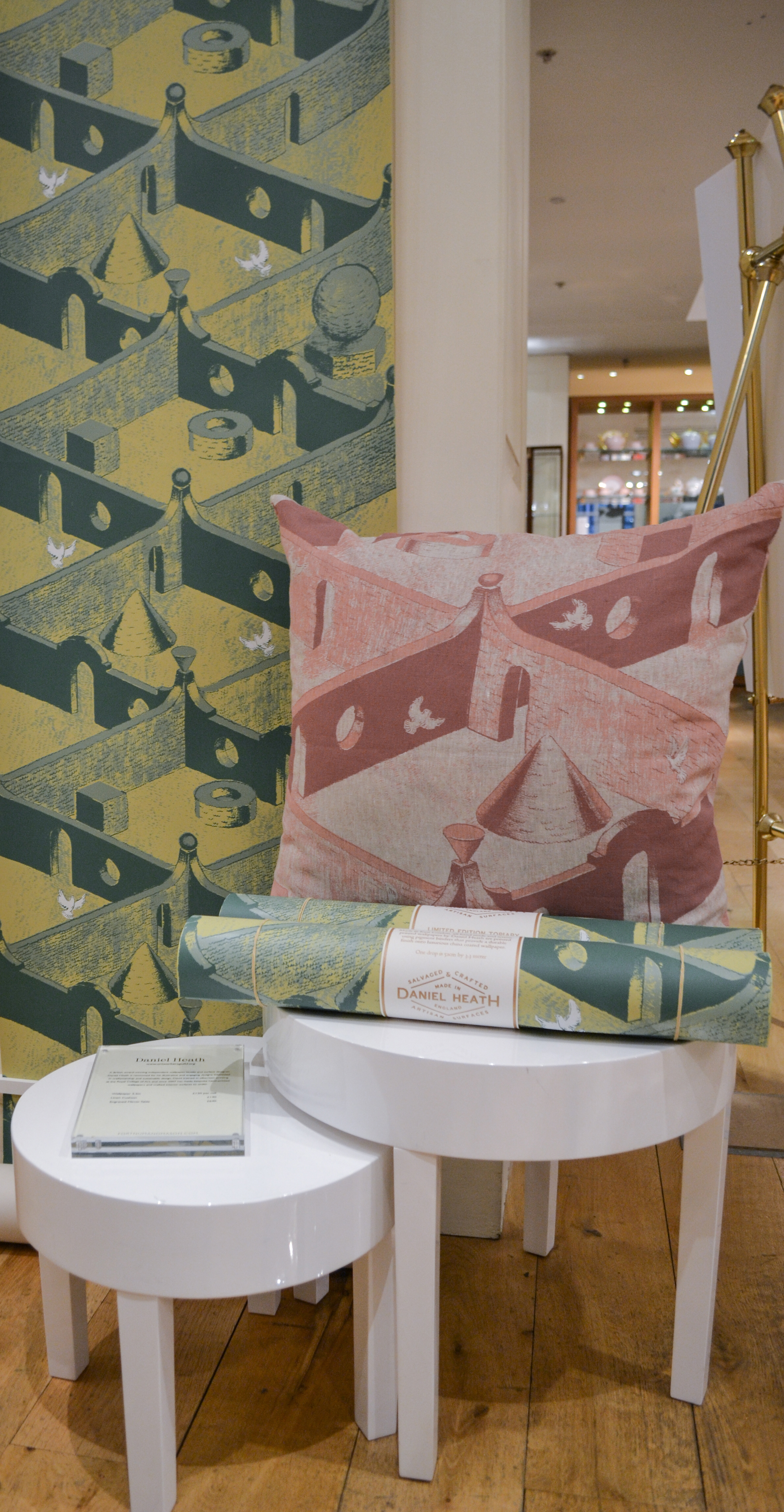 Coffee Table - HD Wallpaper 