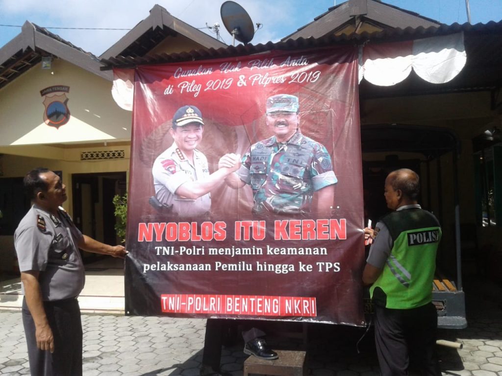 Banner - HD Wallpaper 