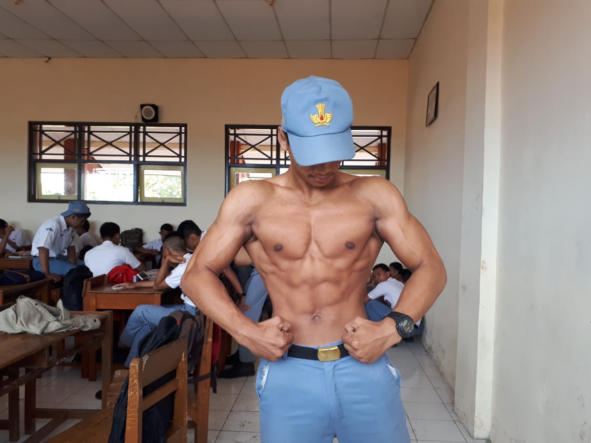 Anak Smk Berotot - HD Wallpaper 