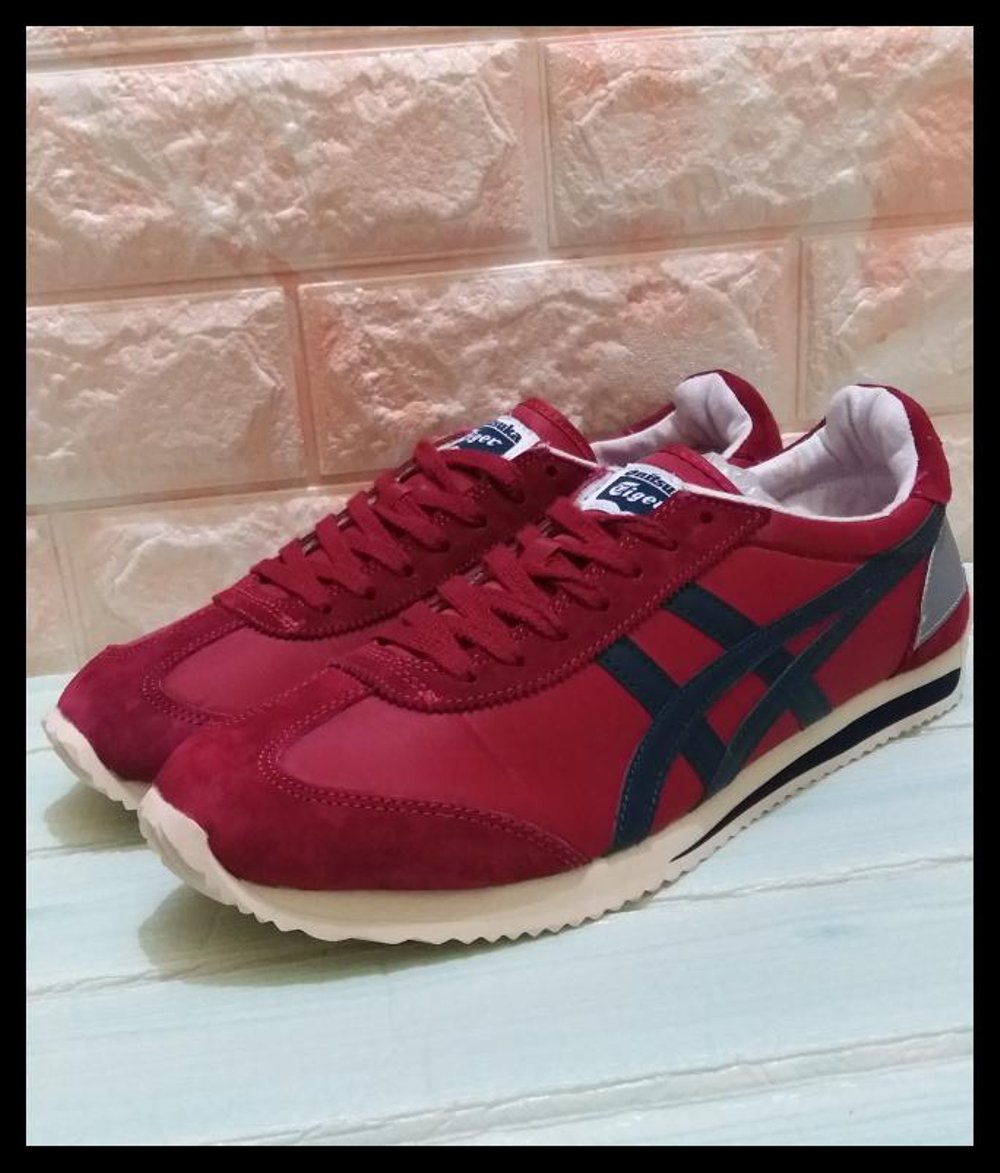 Walking Shoe - HD Wallpaper 