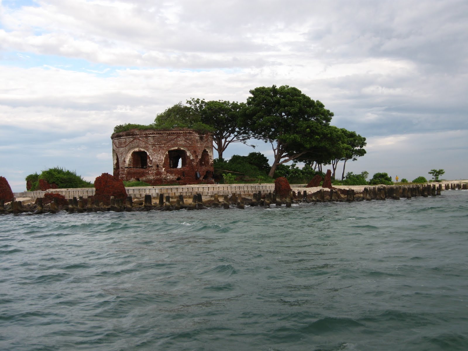 Img - Pulau - HD Wallpaper 