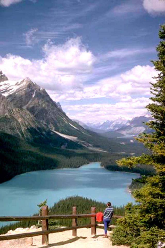 Canadian Rockies - HD Wallpaper 