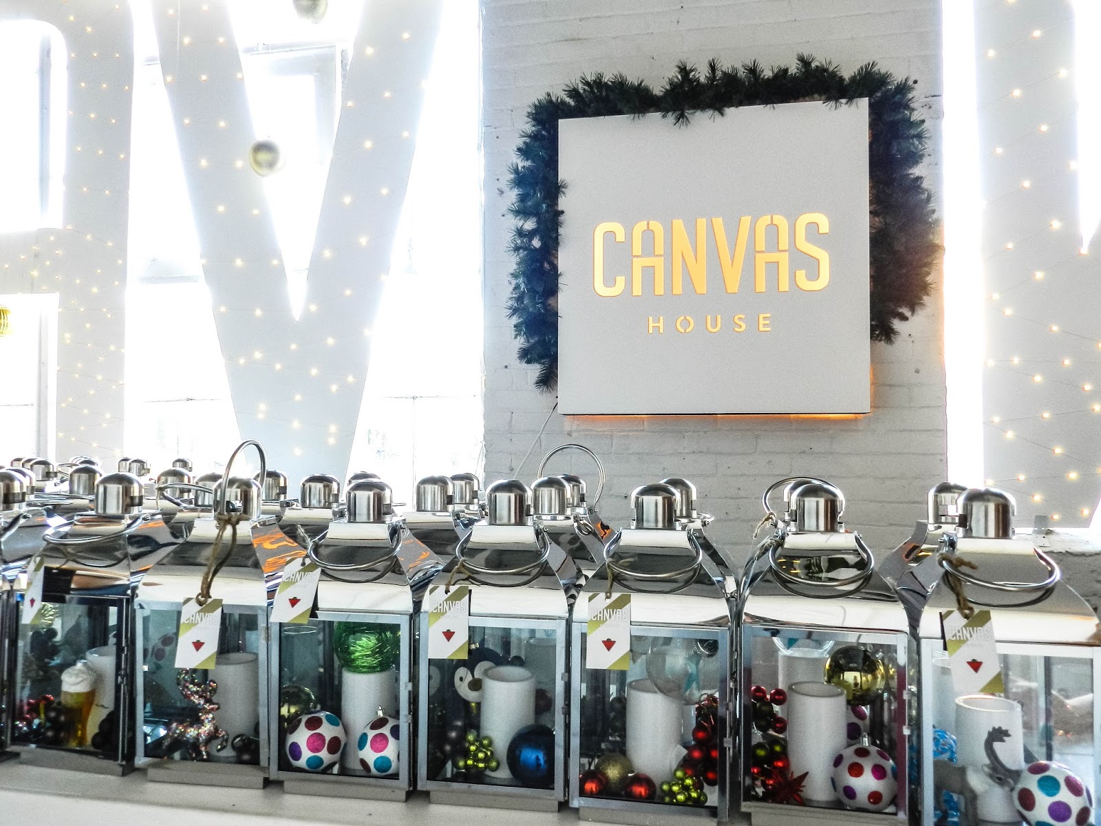 Canvas Canadian Tire Christmas Lanterns Outdoor Bentley 1600x1200