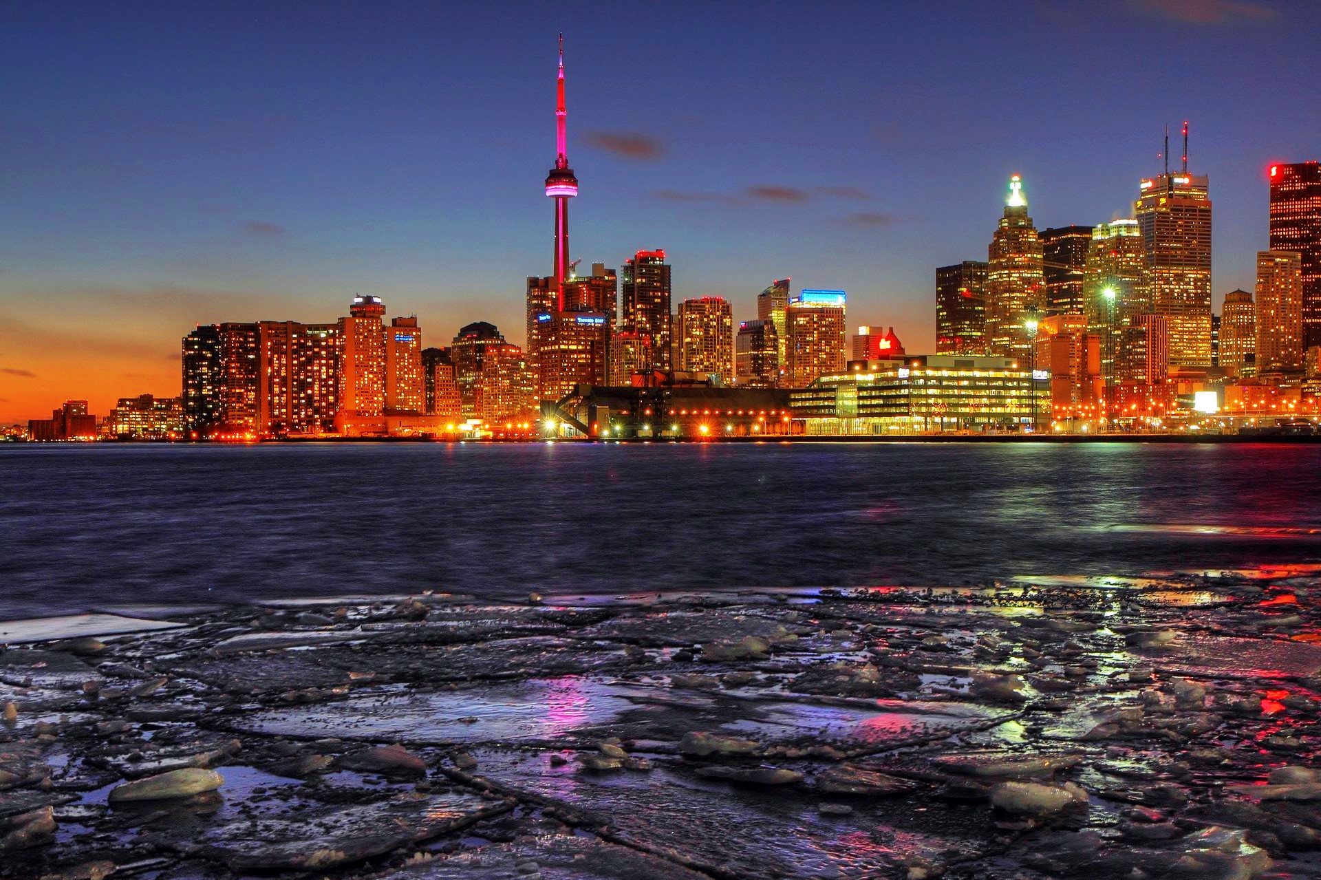 Toronto Desktop Wallpaper - Polson Pier Night View - HD Wallpaper 