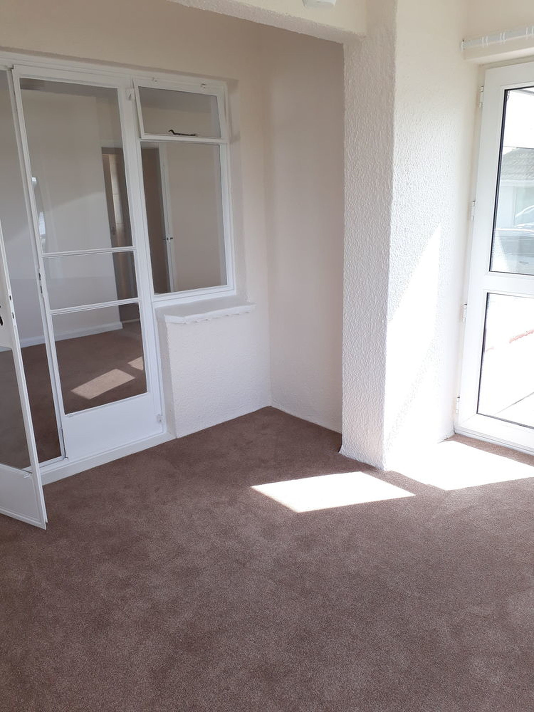 Floor - HD Wallpaper 