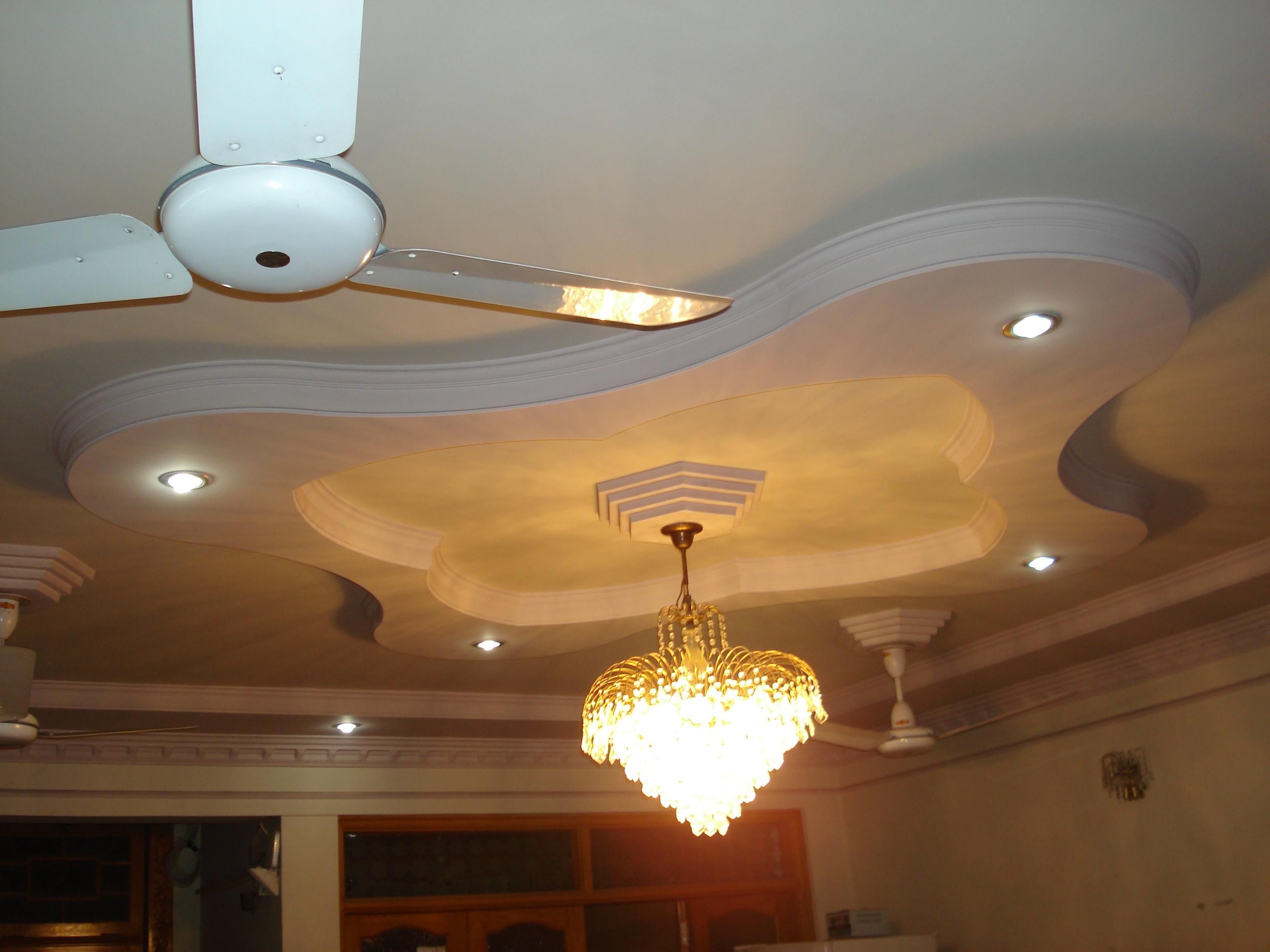 Simple False Ceiling Design For Hall With 2 Fans - HD Wallpaper 