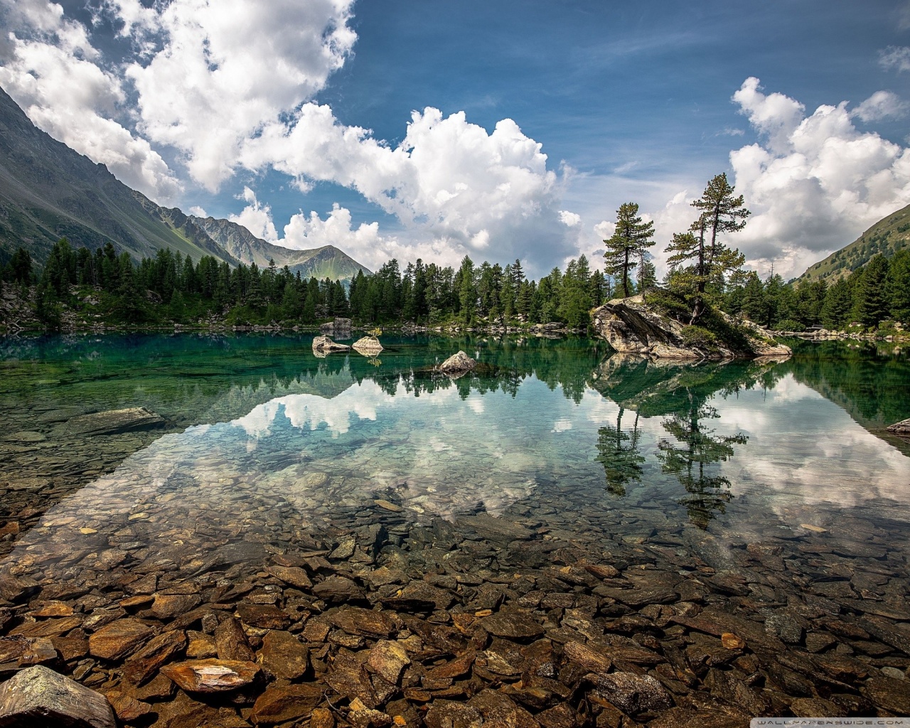 Clear Water In The Mountains - HD Wallpaper 