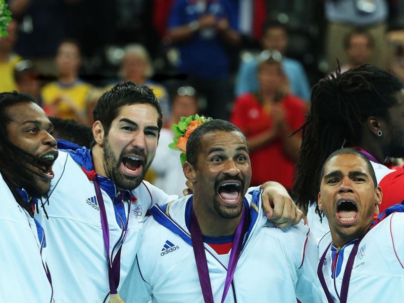 Crowd - HD Wallpaper 