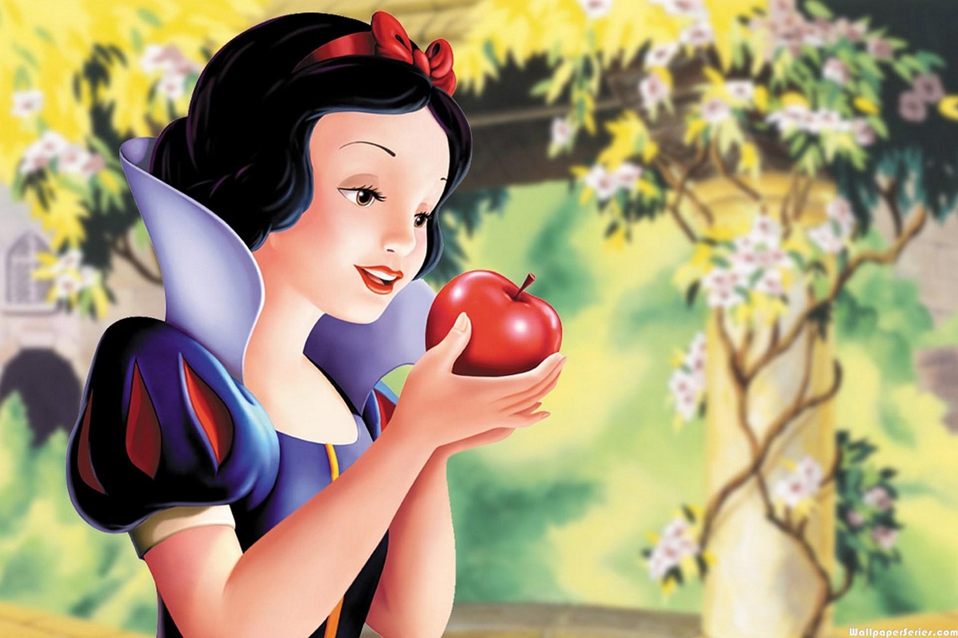 Disney Princess Snow White Holding Poisoned Apple - HD Wallpaper 