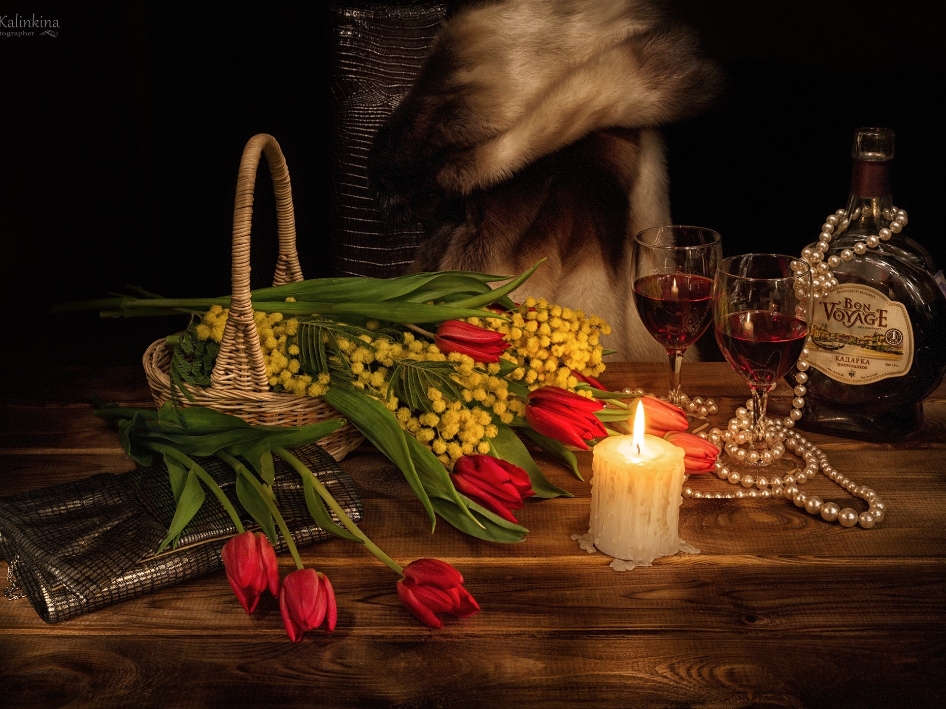 Wallpaper Flowers, Red Tulips, Candle, Flame, Wine, - Wine Romantic Flowers - HD Wallpaper 