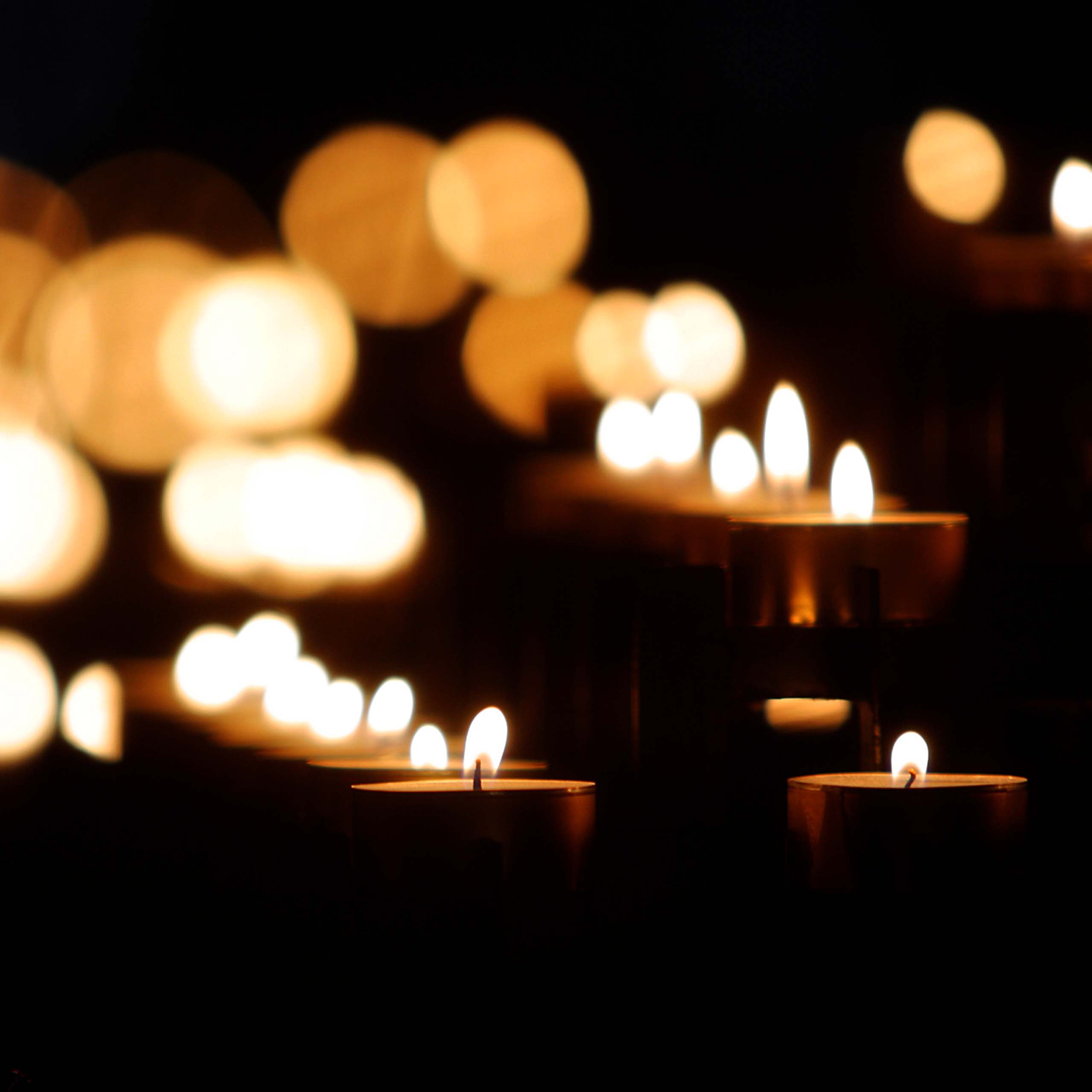Blurry Candlelight - HD Wallpaper 