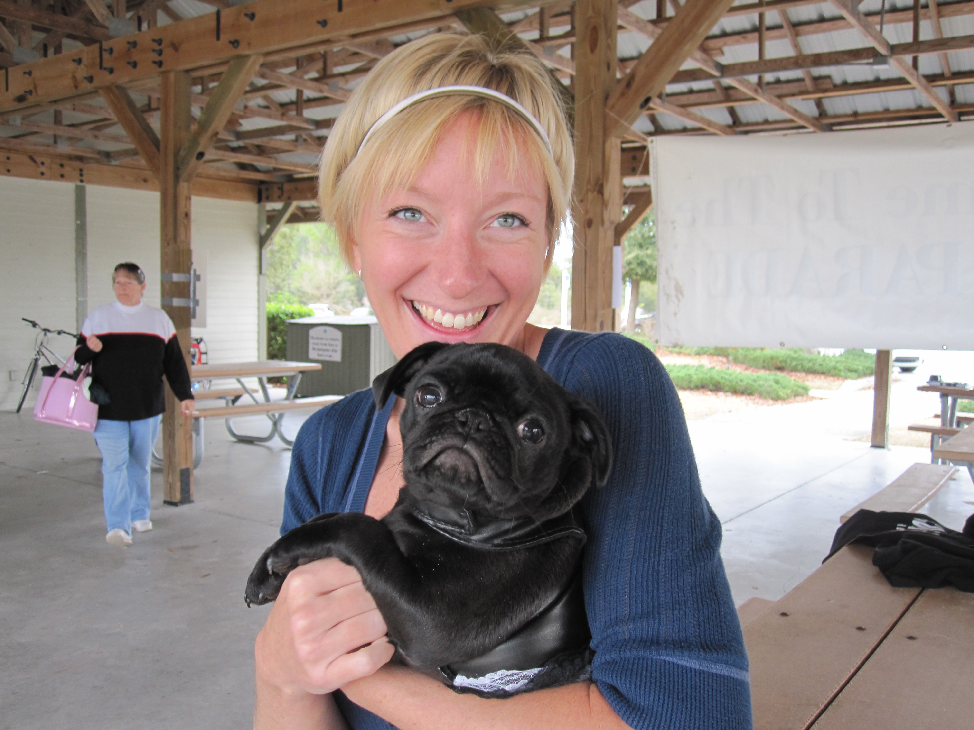 Black Pug With Girl - HD Wallpaper 