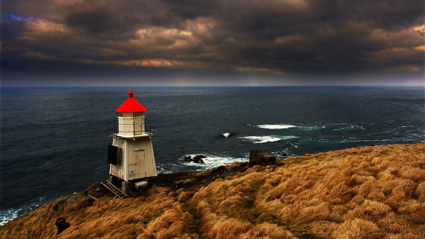 Best Wallpapers Lighthouse - HD Wallpaper 